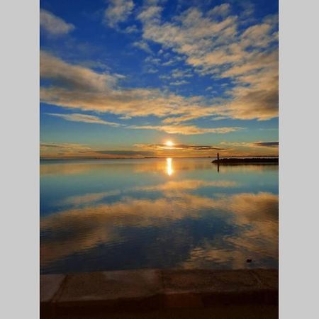 مارسيلان Appartement Cosy Dans Residence Sur Le Port De Marseillan المظهر الخارجي الصورة